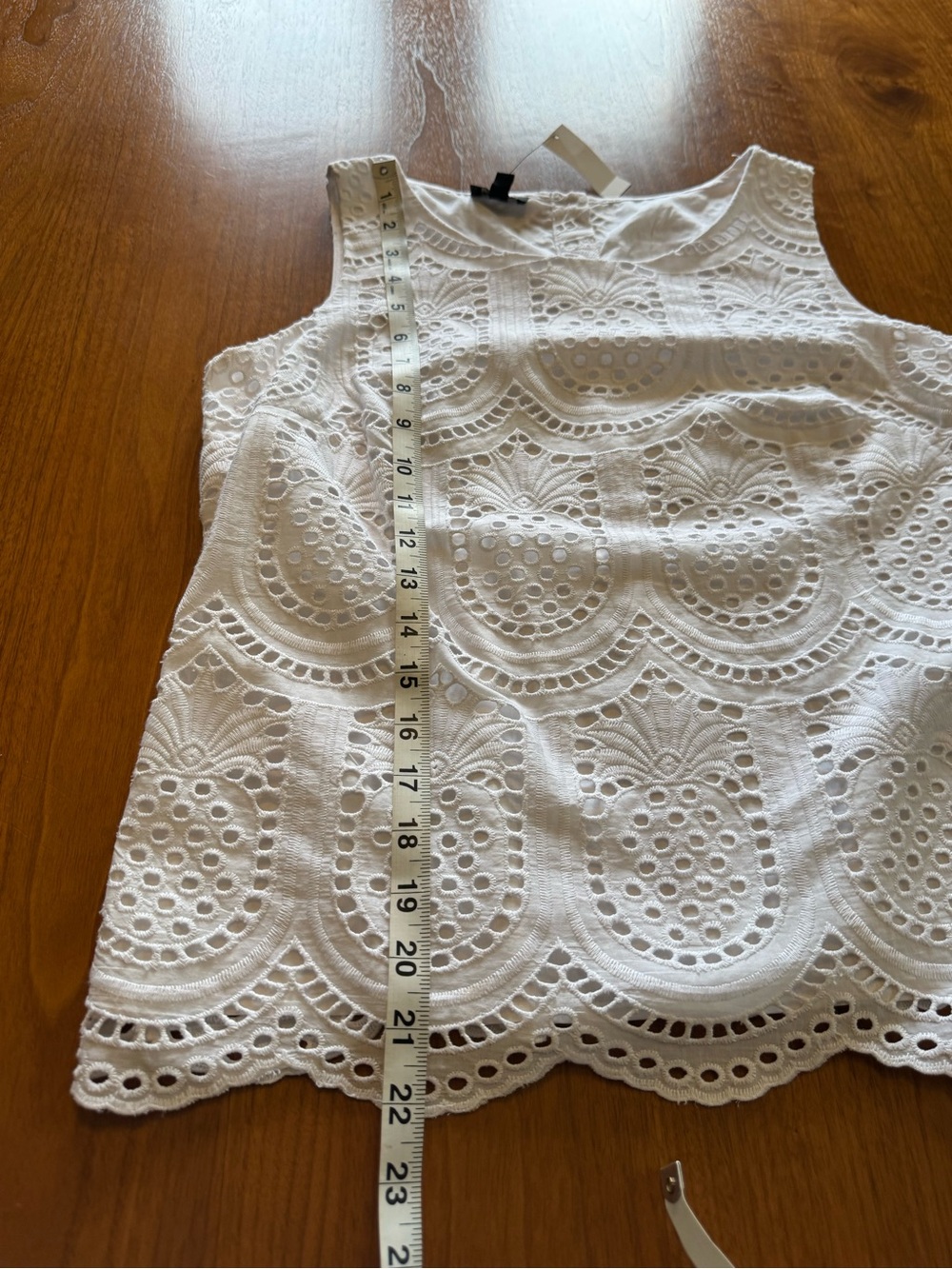 Talbots Eyelet Pineapple Button Back Shell - Picture 6 of 8